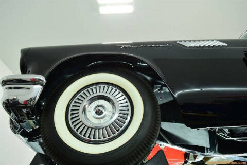 1957 Ford Thunderbird