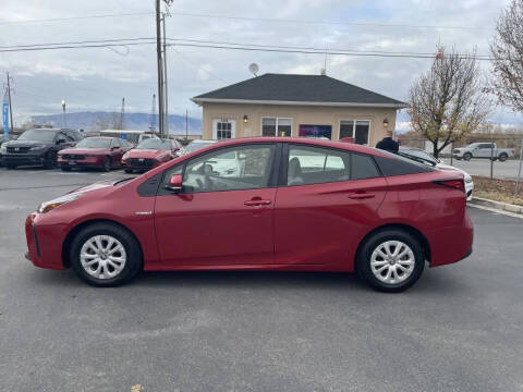 2020 Toyota Prius LE