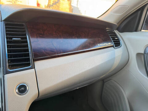 2012 Ford Taurus SEL