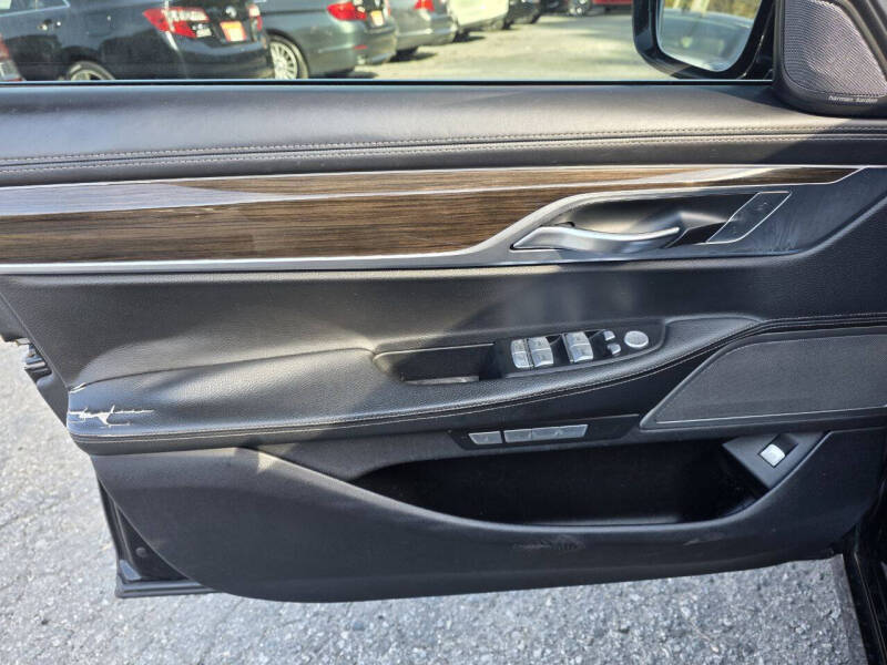 2018 BMW 7 Series 740i