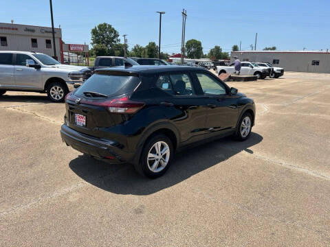 2024 Nissan Kicks S