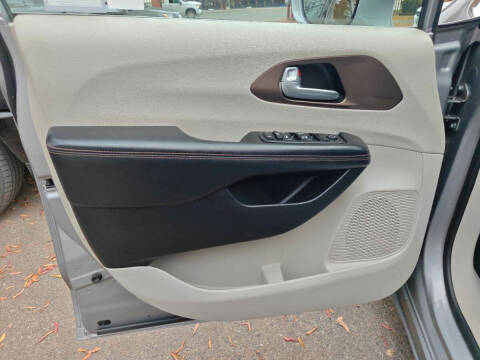 2018 Chrysler Pacifica Touring L