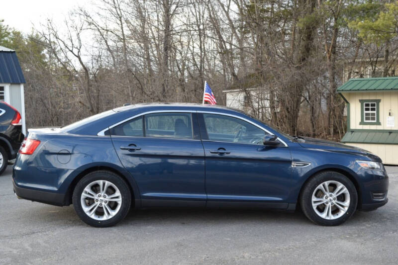 2016 Ford Taurus SEL