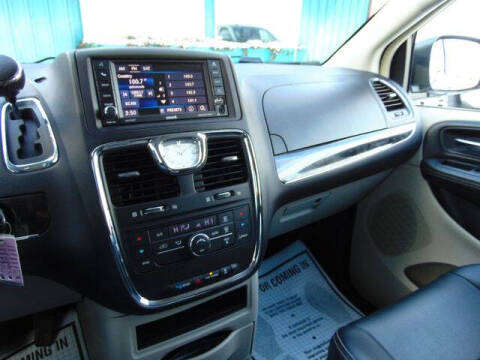 2014 Chrysler Town and Country Touring