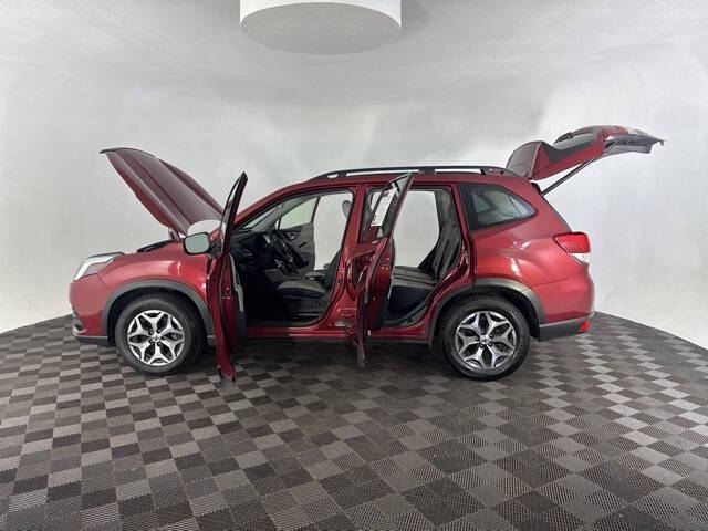 2022 Subaru Forester Premium