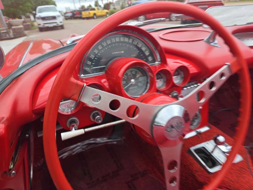 1961 Chevrolet Corvette 48