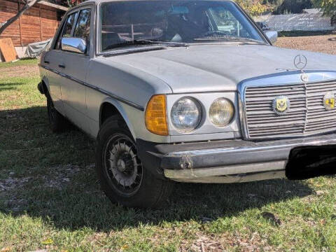 1981 Mercedes-Benz 300-Class