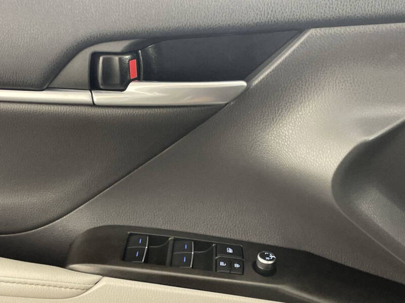 2024 Toyota Camry Hybrid XSE