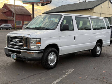 2011 Ford E-Series E-350 SD XLT