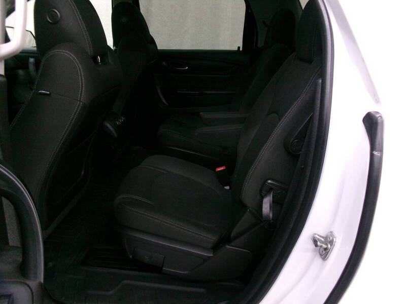 2016 GMC Acadia SLE-2