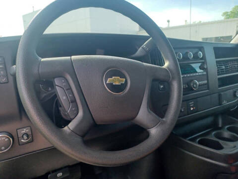 2024 Chevrolet Express 2500