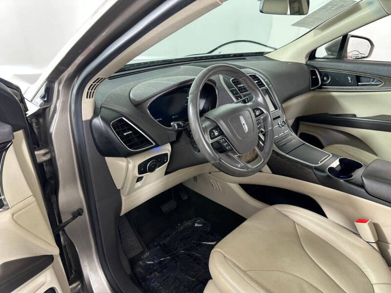2020 Lincoln Nautilus Reserve