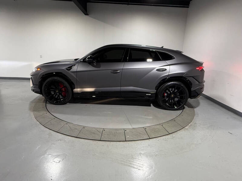 2023 Lamborghini Urus S