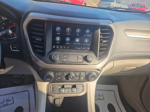 2023 GMC Acadia Denali