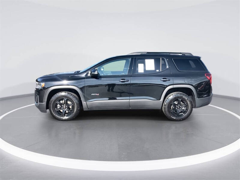2022 GMC Acadia AT4