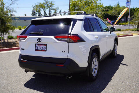 2019 Toyota RAV4 LE