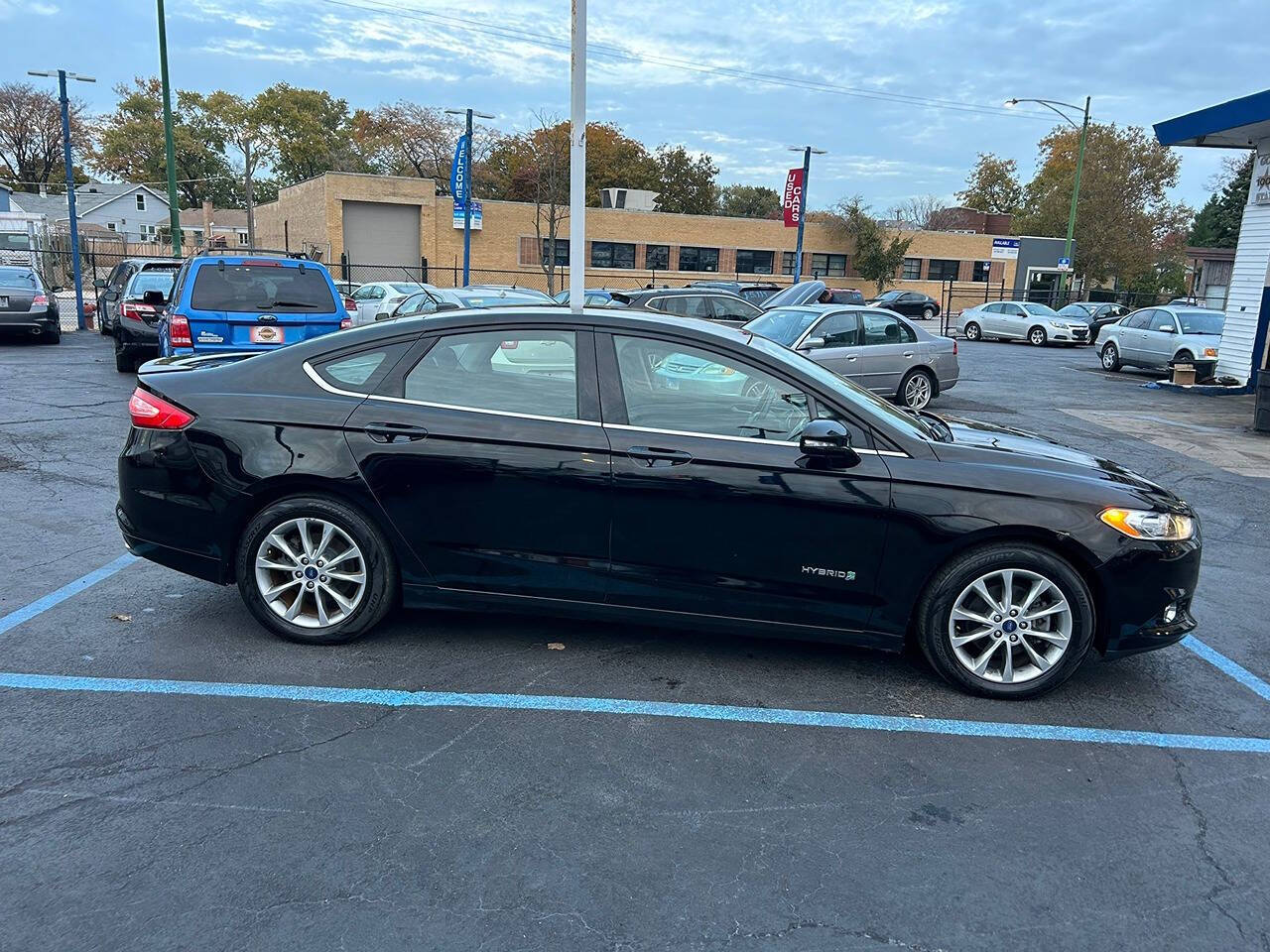 2016 Ford Fusion Hybrid for sale at Chicago Auto House in Chicago, IL