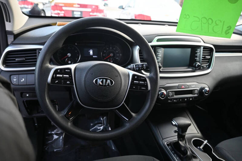 2019 Kia Sorento LX V6