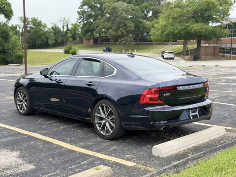 2017 Volvo S90 T5 Momentum