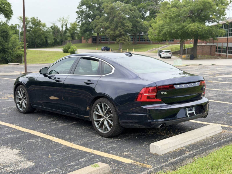 2017 Volvo S90 T5 Momentum