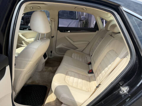 2015 Volkswagen Passat 2.0L TDI SEL Premium