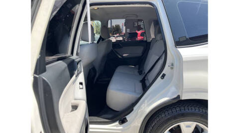 2015 Subaru Forester 2.5i