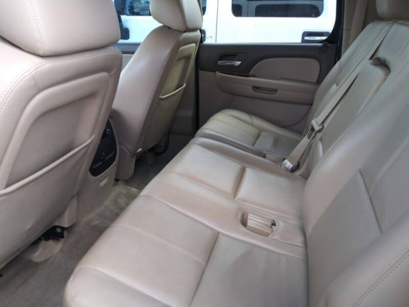 2014 Chevrolet Suburban LT