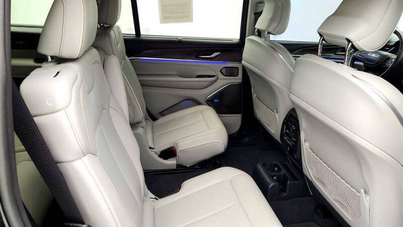 2022 Jeep Grand Cherokee L Overland