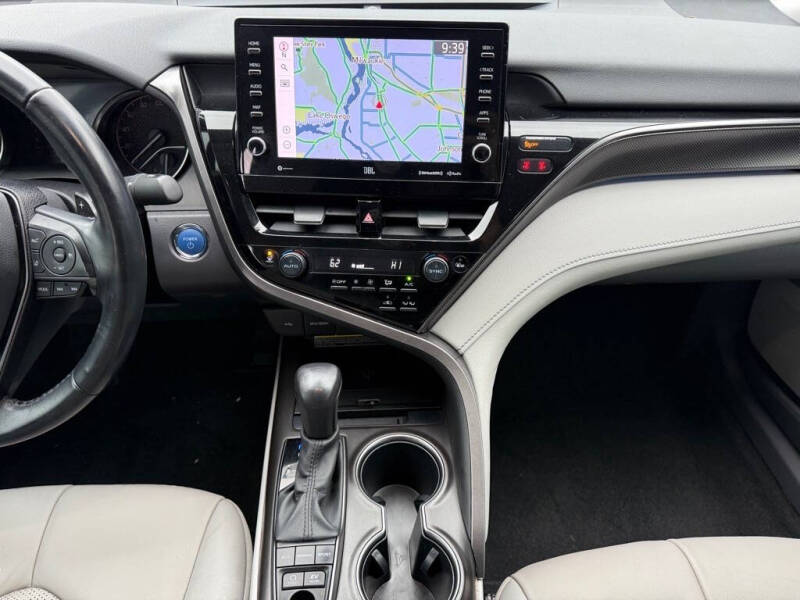 2021 Toyota Camry Hybrid XSE