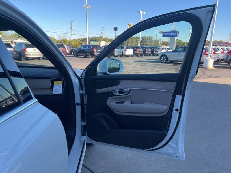 2026 Volvo XC90 B6 Plus 7P