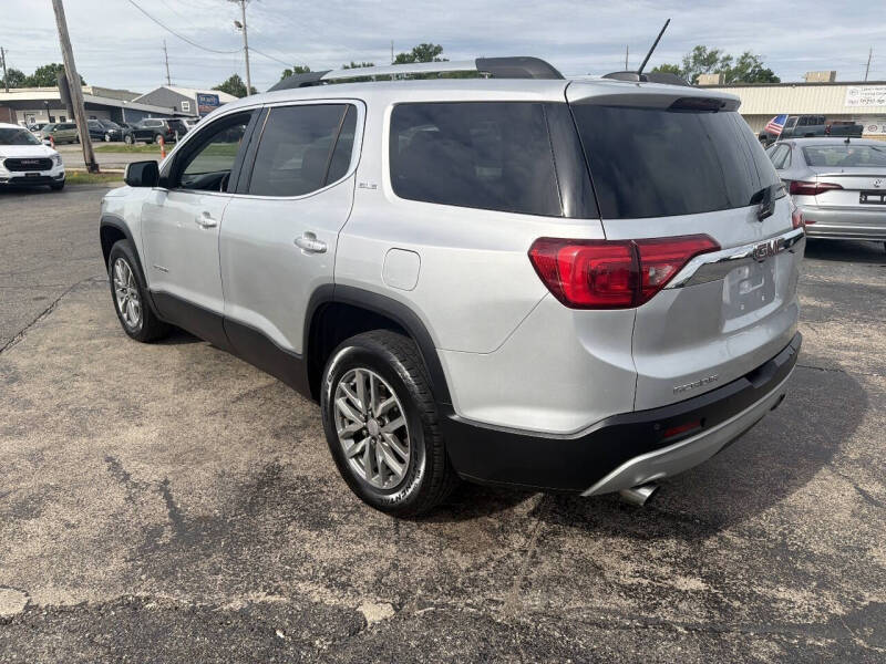2018 GMC Acadia SLE-2