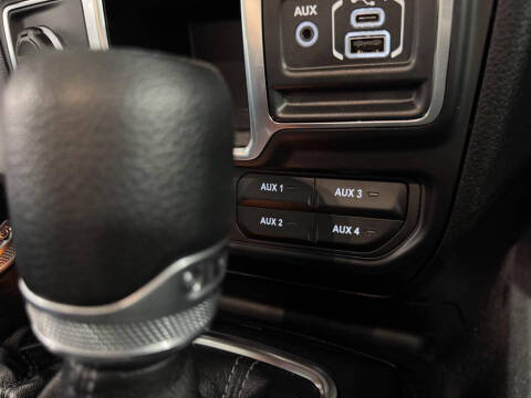 2024 Jeep Gladiator Sport