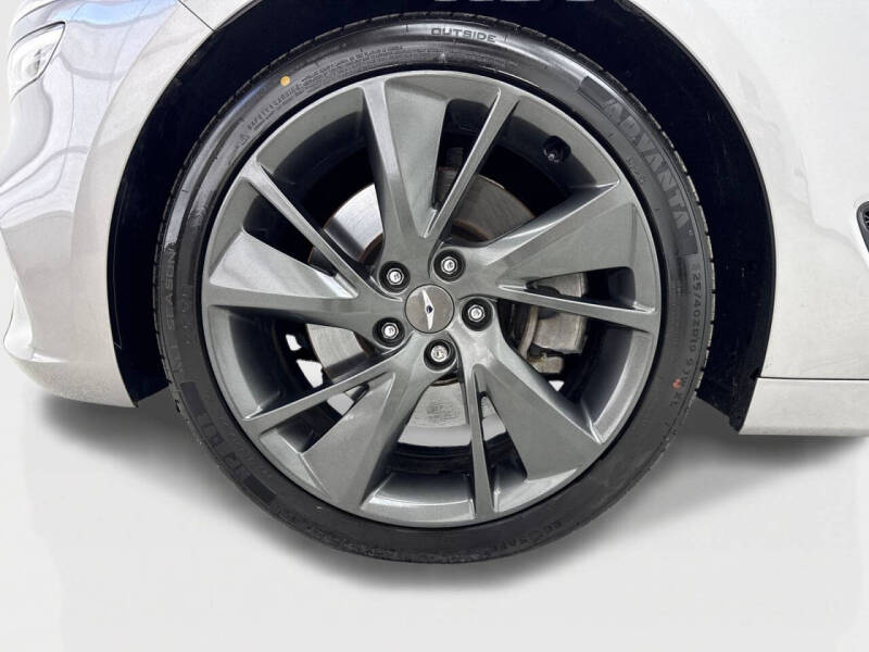 2023 Genesis G70