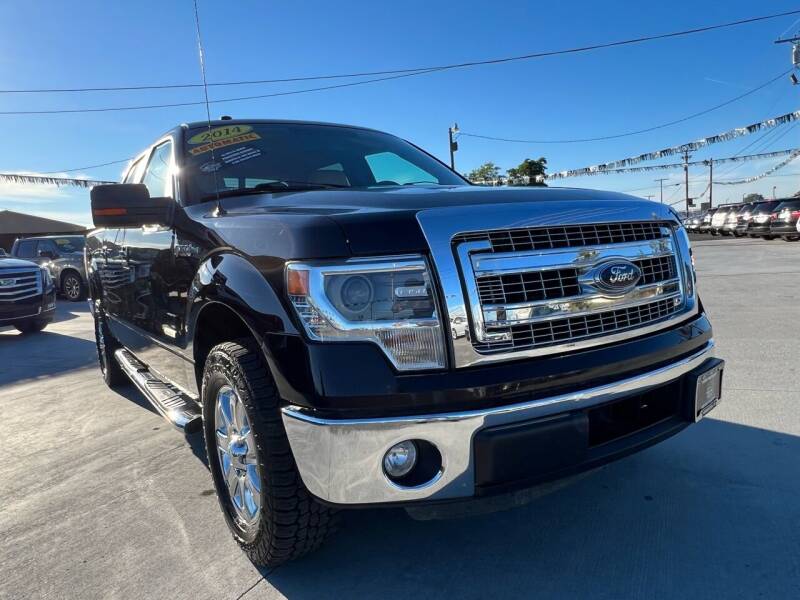 2014 Ford F-150 for sale at Velascos Used Car Sales in Hermiston OR