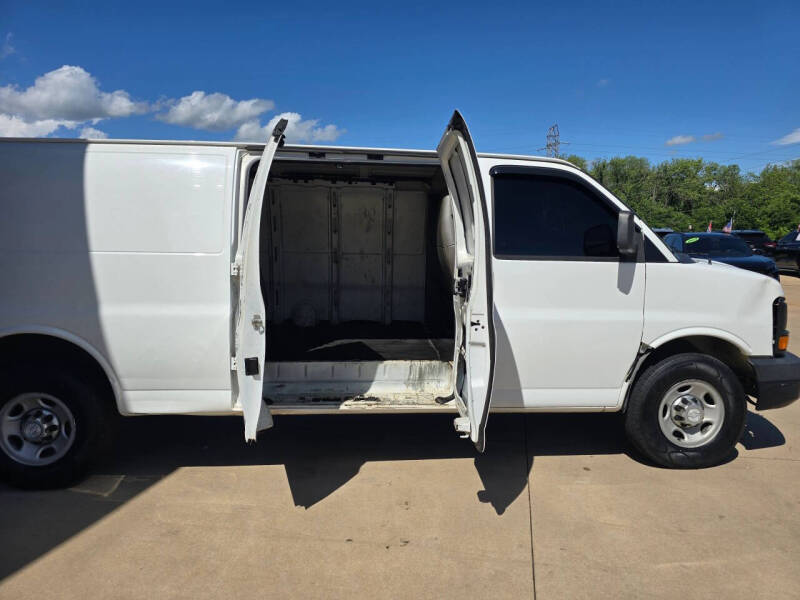 2016 Chevrolet Express 2500
