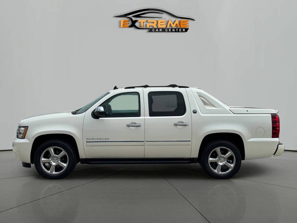 2013 Chevrolet Avalanche for sale at Extreme Car Center in Detroit, MI