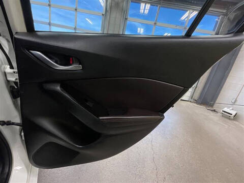 2017 Mazda MAZDA3 Grand Touring