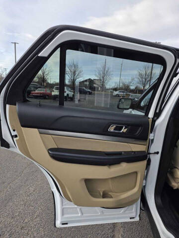 2017 Ford Explorer