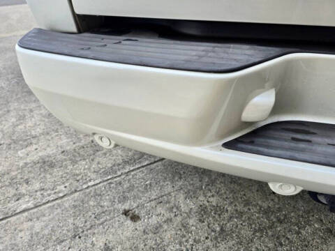 2004 Cadillac Escalade