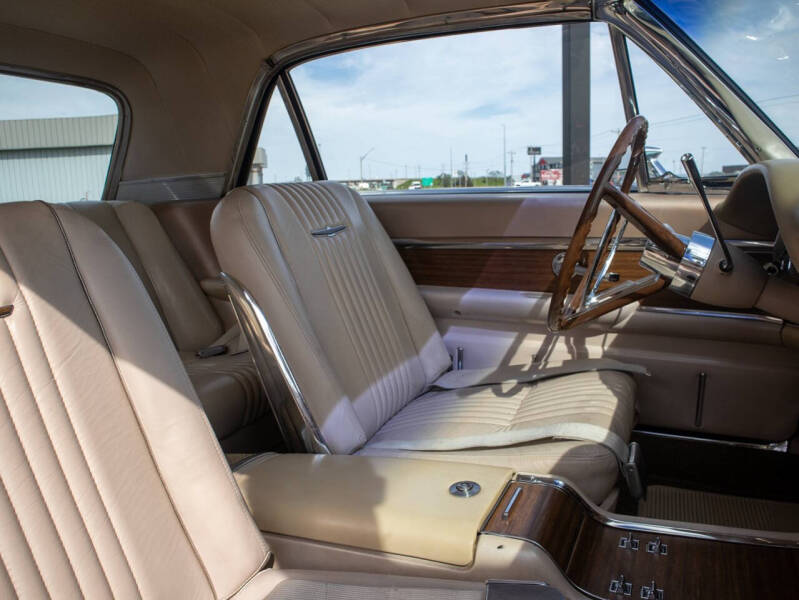 1963 Ford Thunderbird