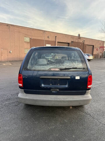 2000 Plymouth Voyager