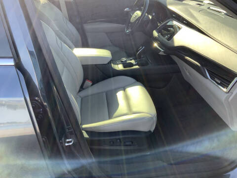 2021 Cadillac XT4 Premium Luxury