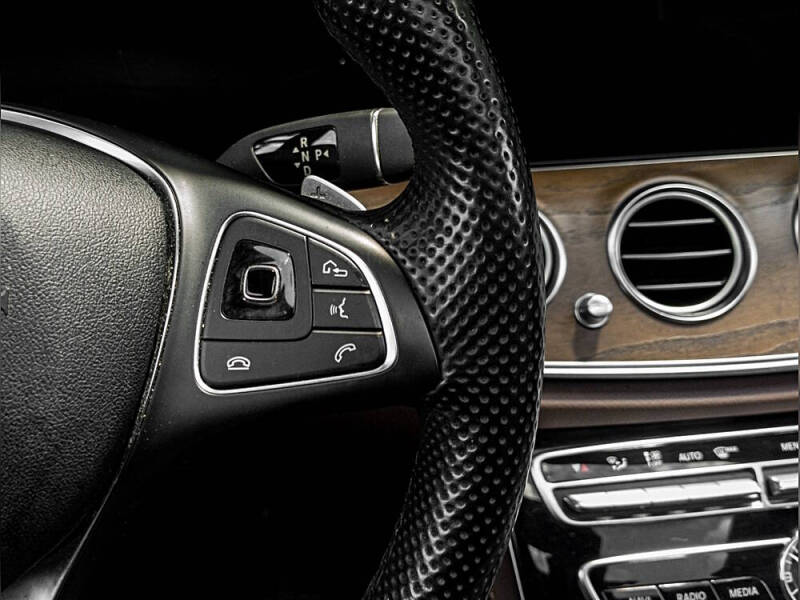 2017 Mercedes-Benz E-Class E 300 4MATIC