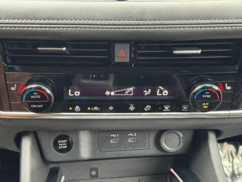 2024 Nissan Rogue SL
