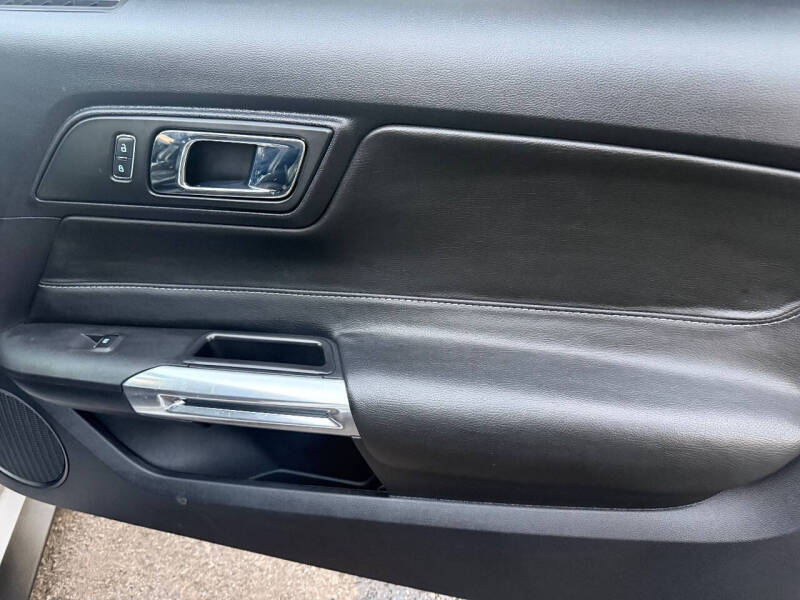 2017 Ford Mustang EcoBoost Premium