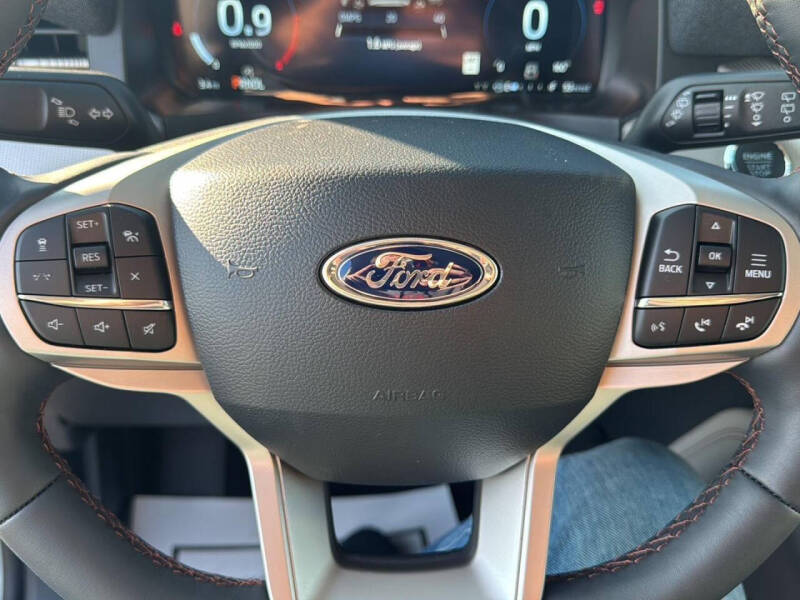 2025 Ford Explorer Active