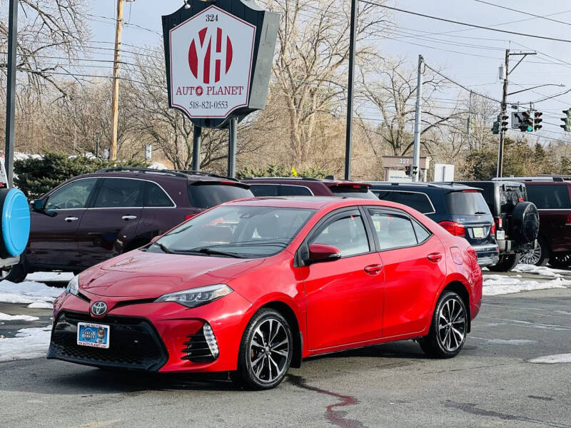 2017 Toyota Corolla XSE's photo