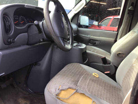 2004 Ford E-Series E-350 SD XL