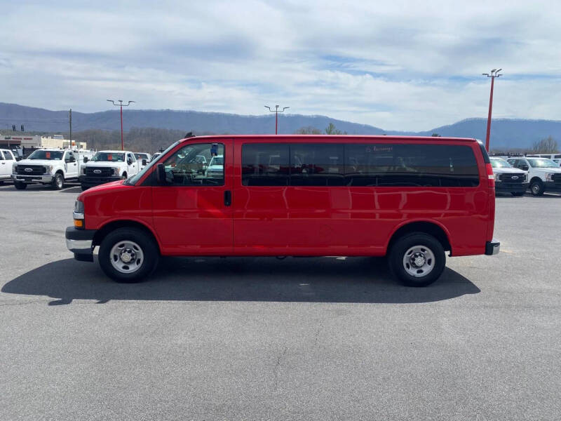 2017 Chevrolet Express LT 3500