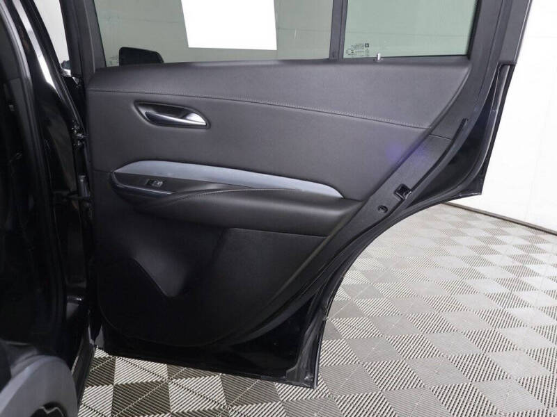 2022 Cadillac XT4 Premium Luxury